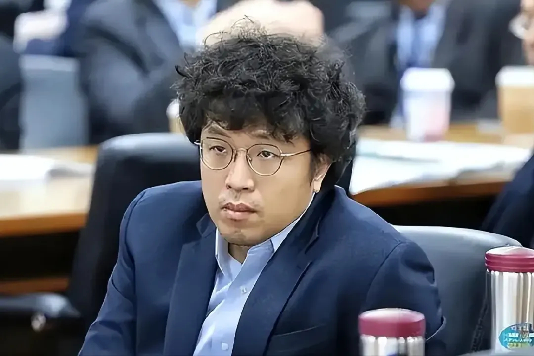 【扒一扒“台独”恐怖分子沈伯洋：把讲台变战场，把台湾青年往死路上推的民族败类】今