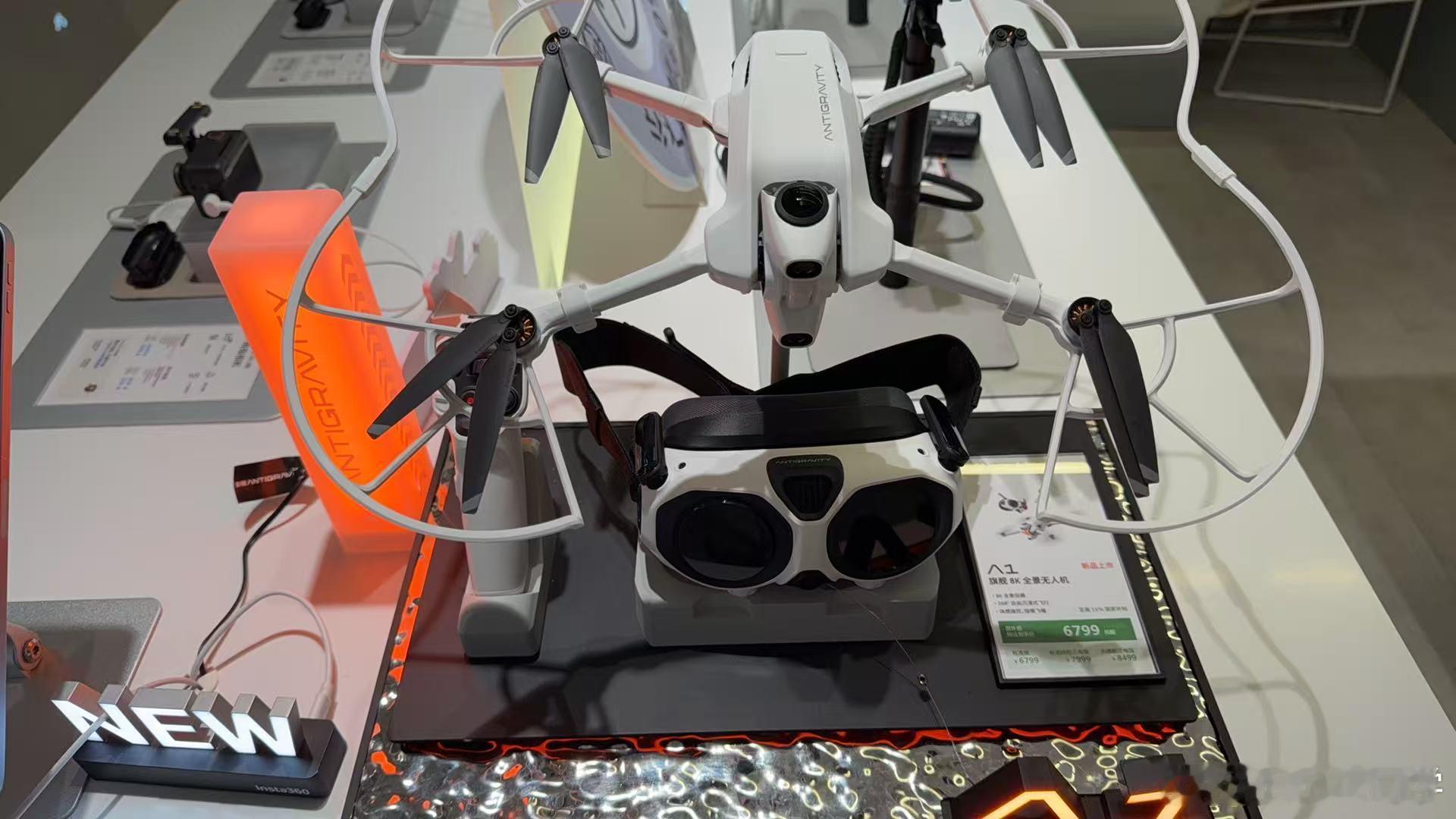 初步试了一下影翎的第一款无人机，全景无人机Antigravity A1：1、操控