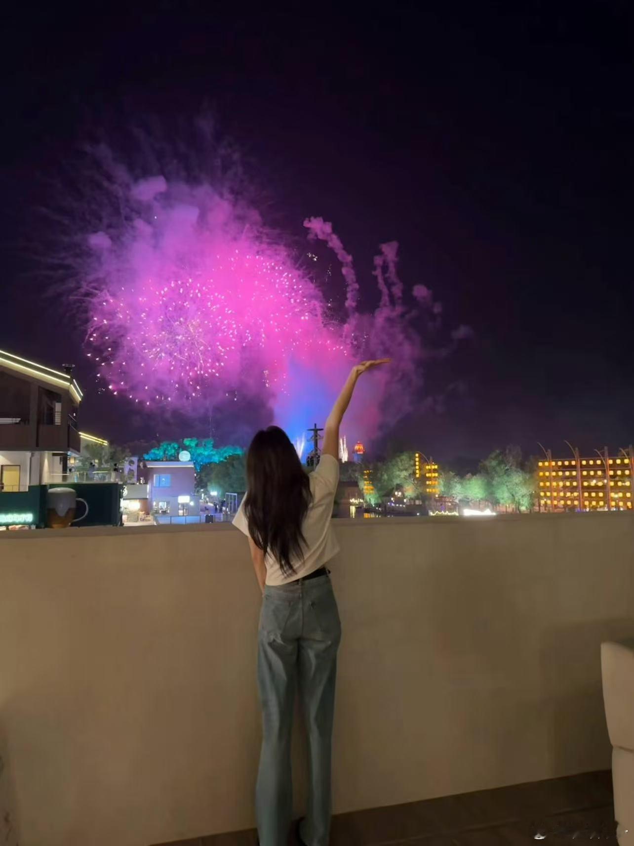 宋茜秦皇岛live宋茜在秦皇岛吃撑了 ​​​宋茜秦皇岛live ​​​