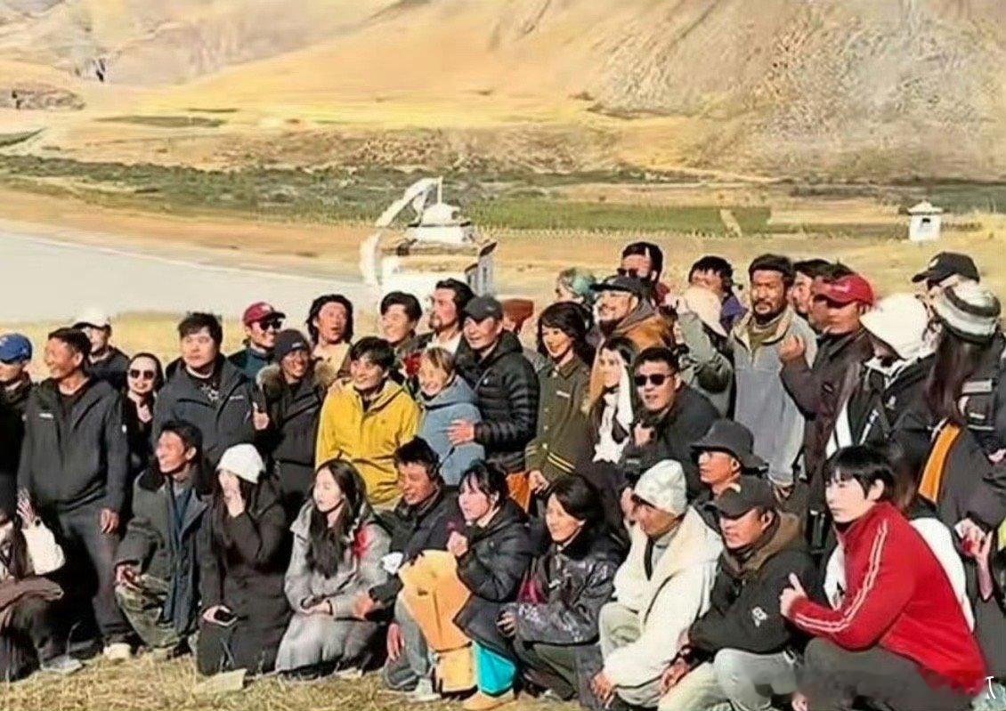 杨紫 胡歌《生命树》终于杀青了啊 ​​​