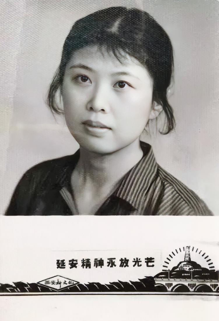 延安精神永放光芒
西安新文社