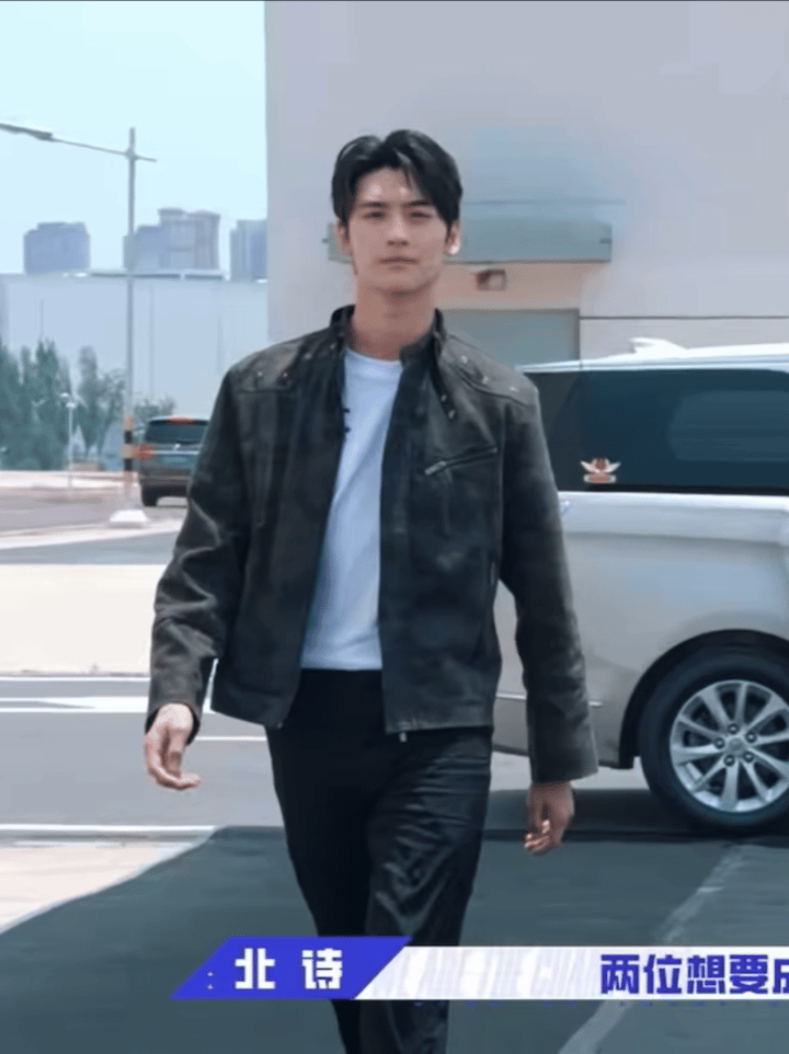 黄俊捷战至巅峰先导片预告，状态真不错，来看野王帅哥啦！ ​​​