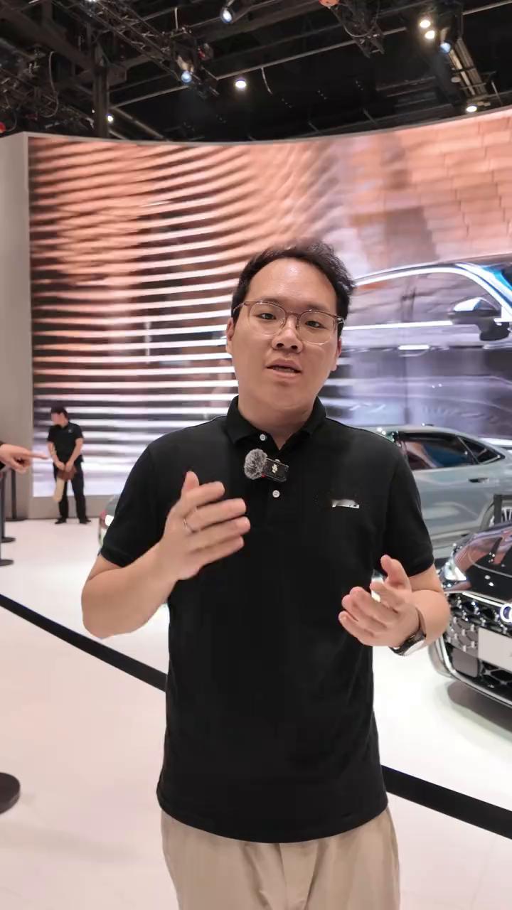 在2026北京车展上，这次的奥迪展台带来了自己旗下包括一汽奥迪、上汽奥迪、进口奥