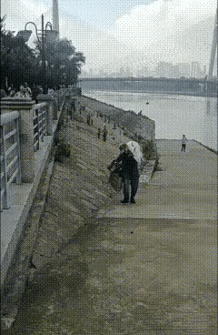 好家伙
这个厉害了
可以吹嘘好几年了[呲牙]