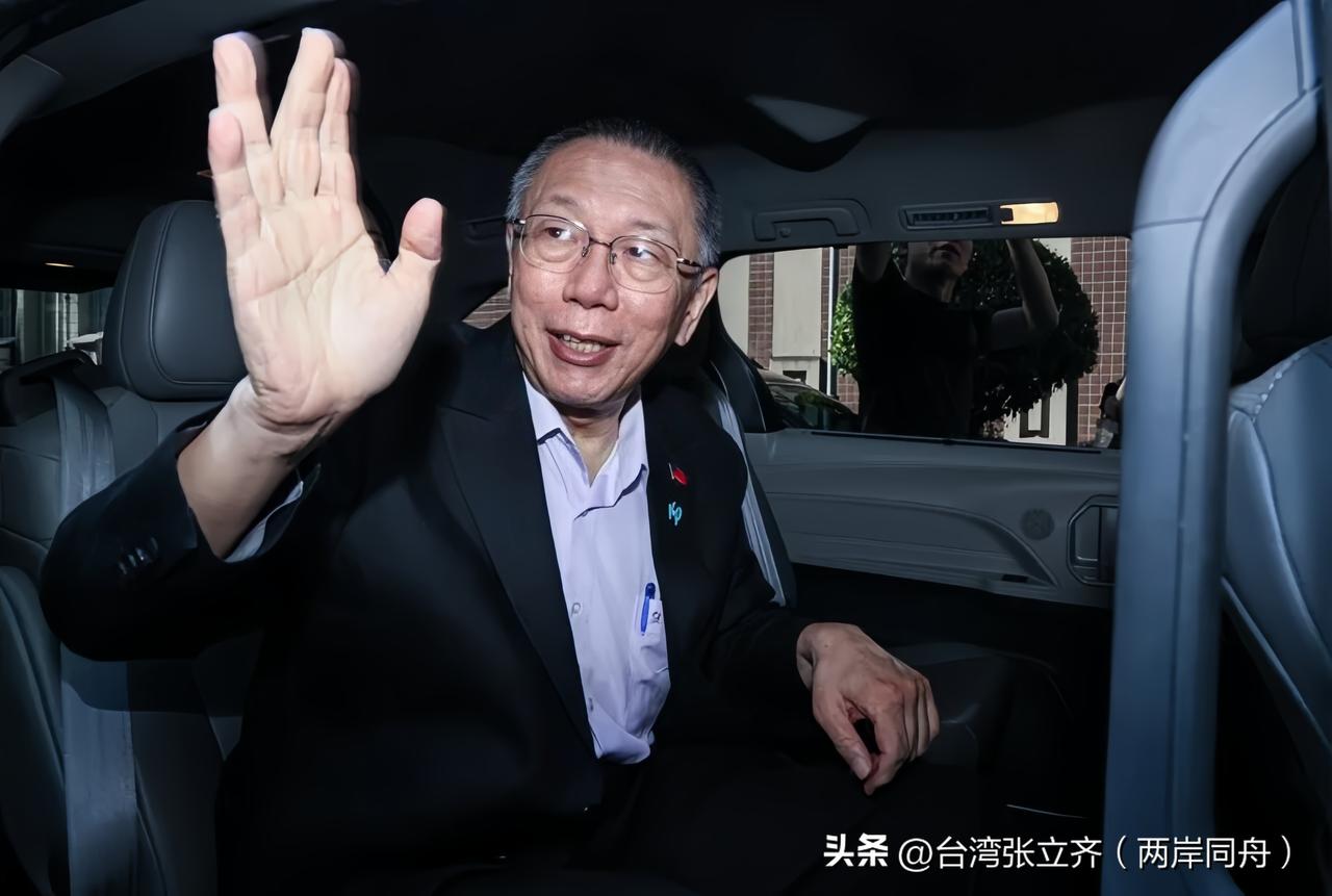 柯文哲：前第三势力一哥，现在是政治“半残”+ 民众党“吉祥物”。
巅峰时靠“清流