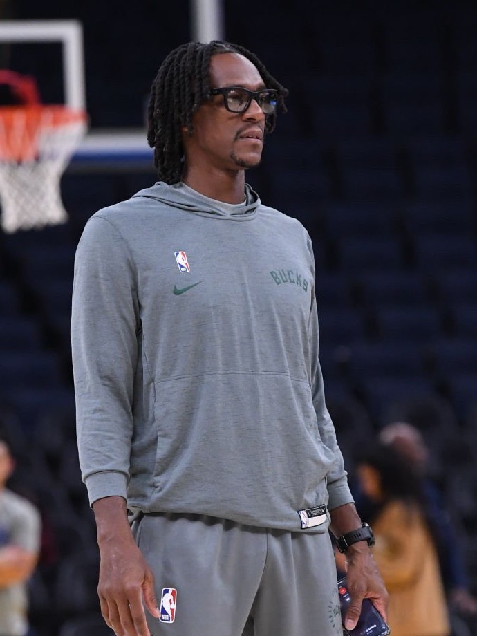 隆多谈到自己准备好做一名NBA主教练：“我知道自己现在就能胜任（主教练）。我有自