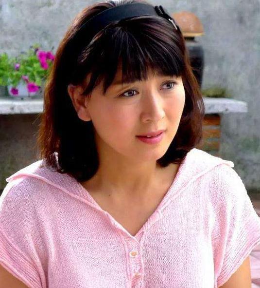 必须重罚！2026年1月12日，闫学晶终于道歉！但在历经多日风波后，网友并不买账