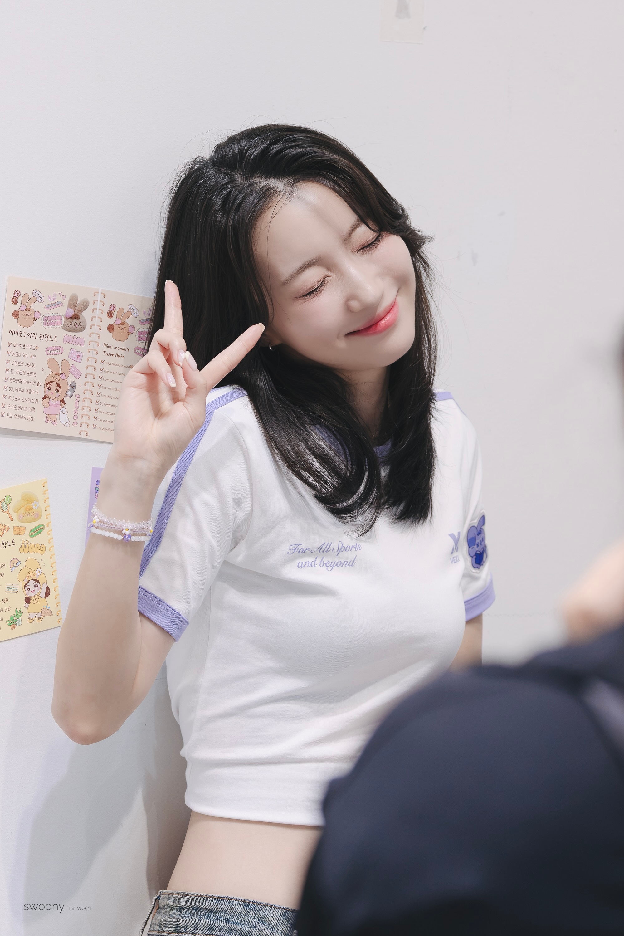 裴有彬🦌裵洧彬260718 OH MY GIRL X MOMOI联名快闪店签名