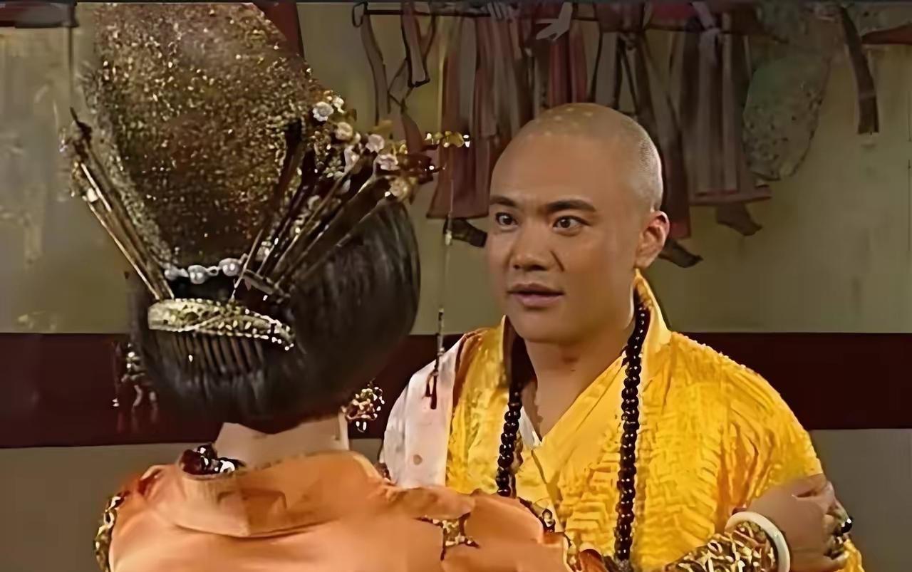 695年，72岁的武则天设下鸿门宴，召32岁的薛怀义入宫“叙旧”，瑶光殿内埋伏壮