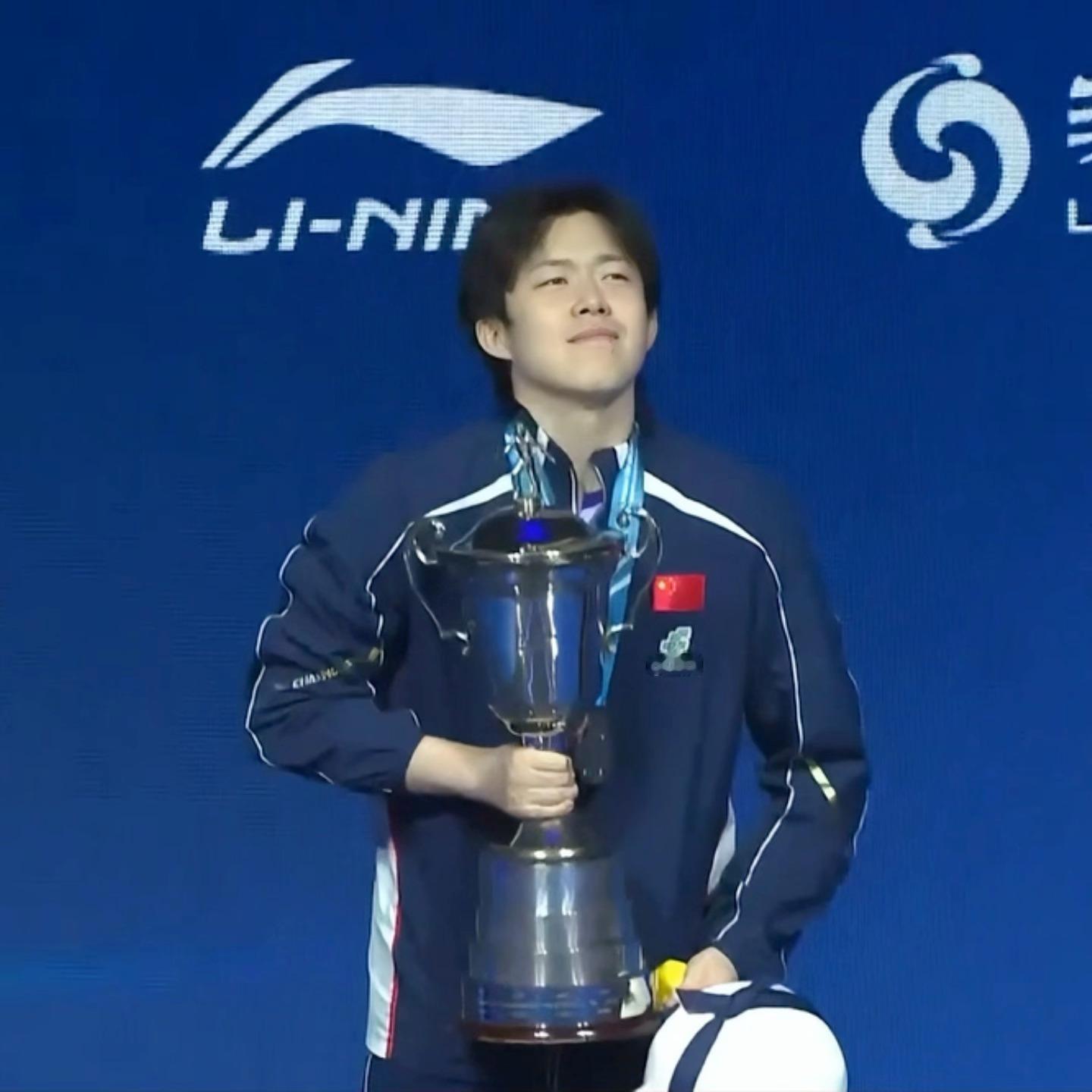亲亲我的宝贝