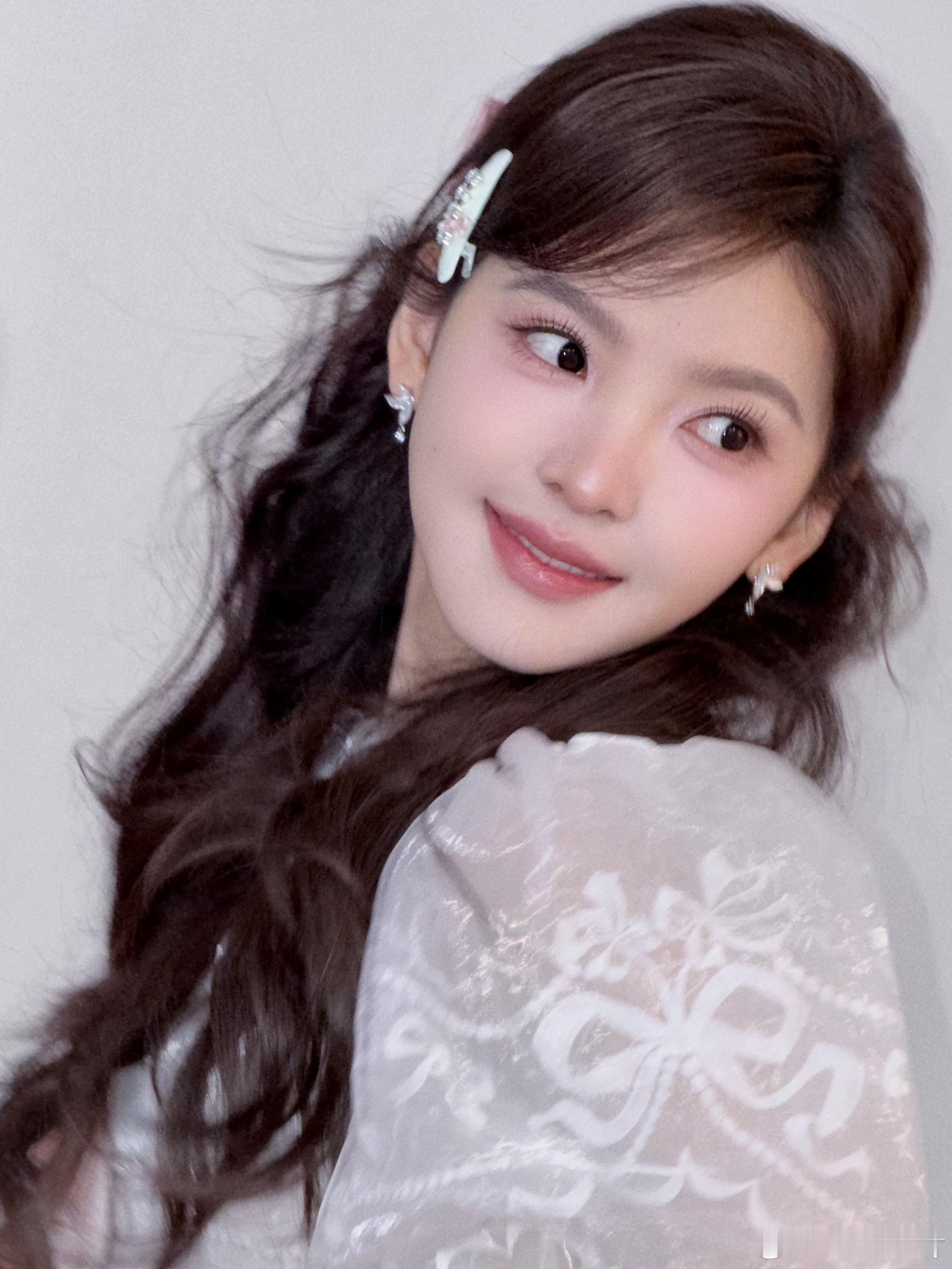 还有一波超美的公主👸章若楠大师出妆 💄📷杨单杨单随手拍