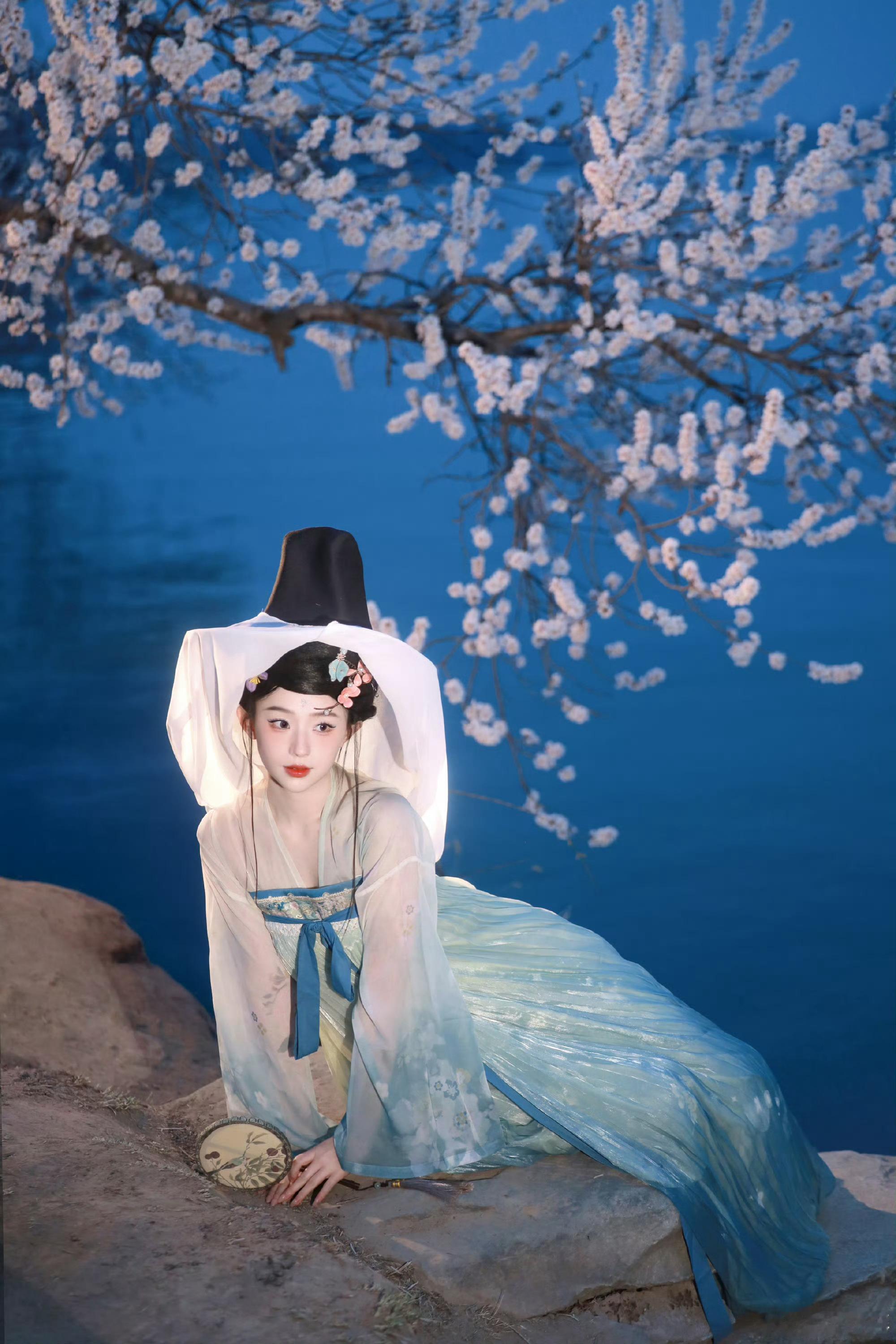 胡亦瑶 🌸 