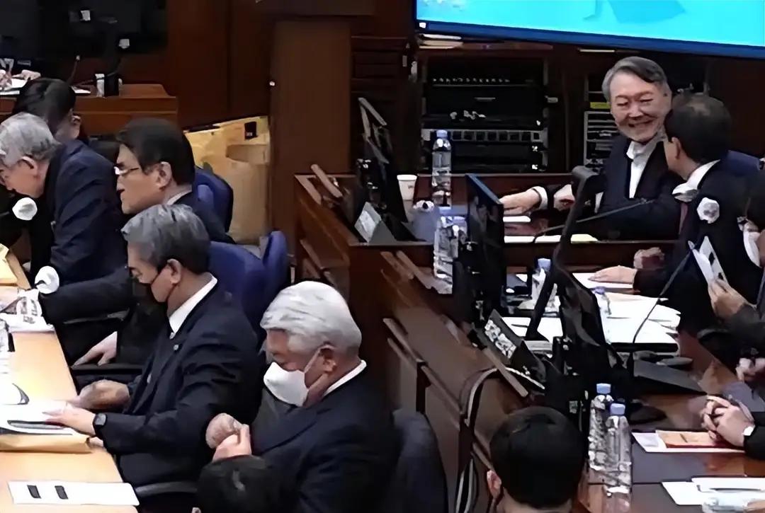 给老铁们准备了一份韩国总统“出事率“的资料，没别的意思，就是奉劝各位千万不要去当