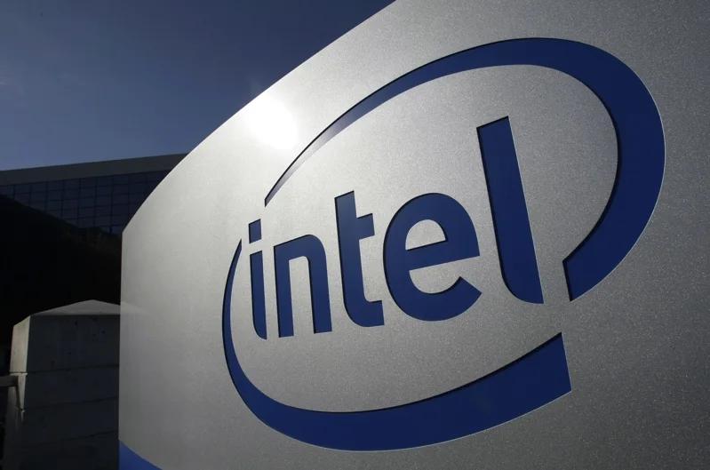 美国政府考虑入股Intel
 
彭博（Bloomberg News）今天引述知情
