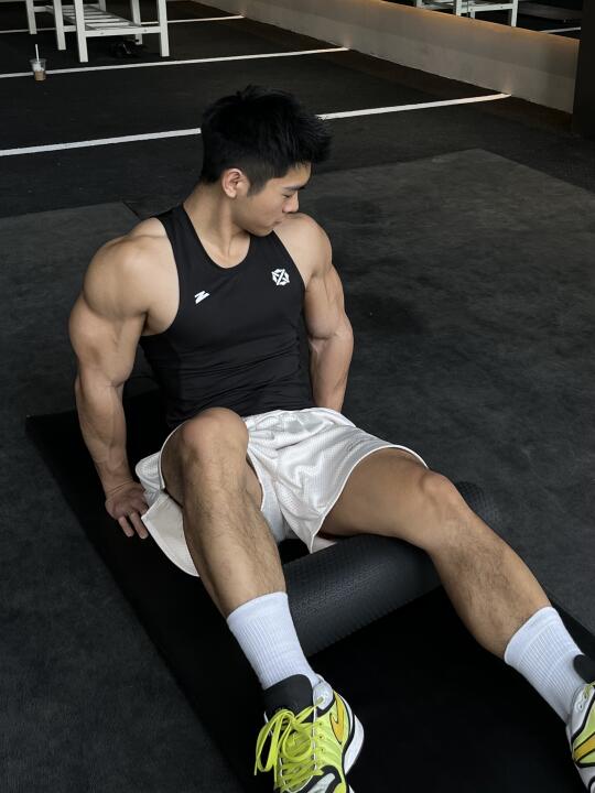 1️⃣起拉伸
