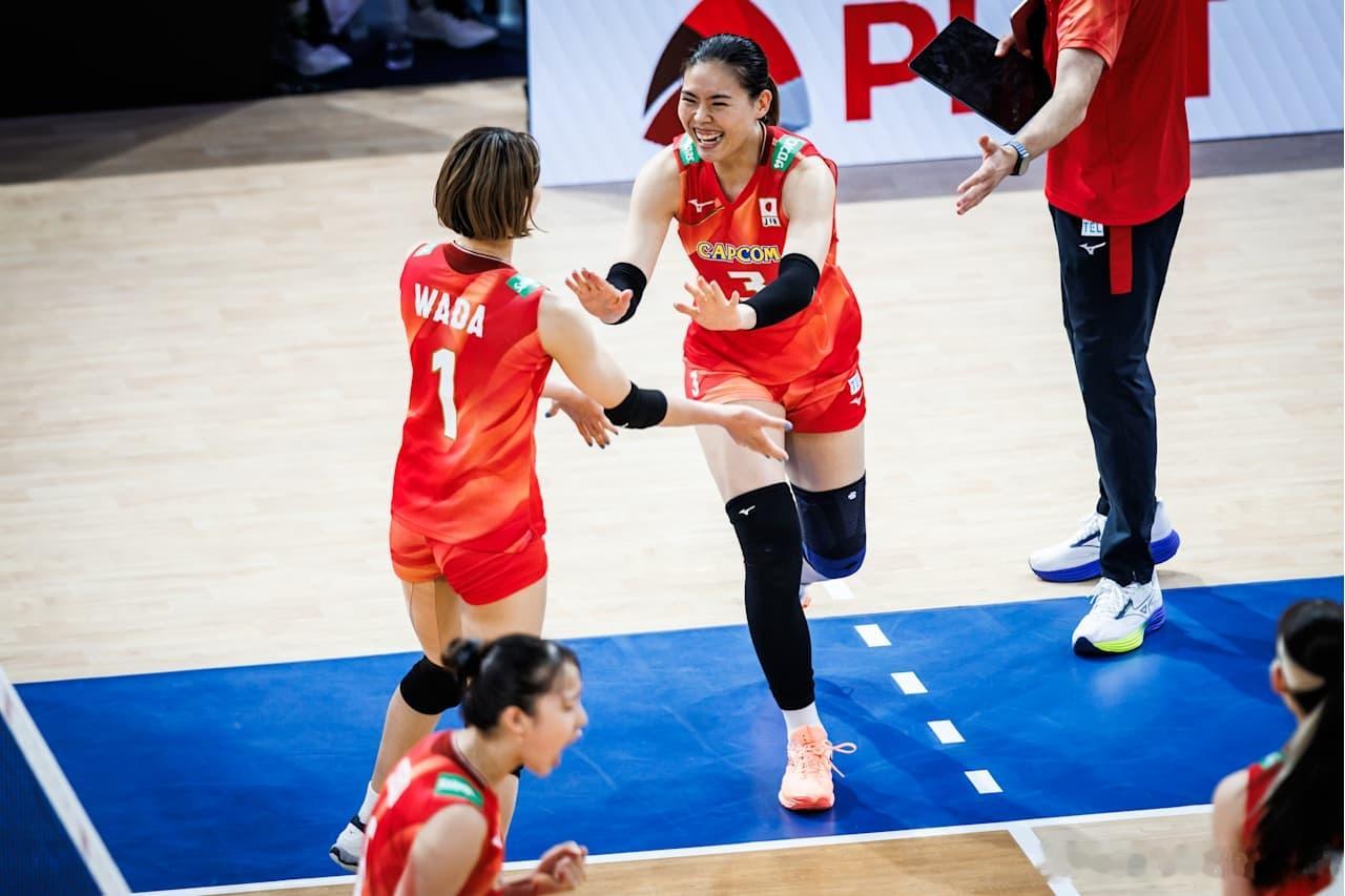 排球 2026年世界女排联赛 岛村大姐72变跑晕你，长飞、短飞、背错各种刷分。全