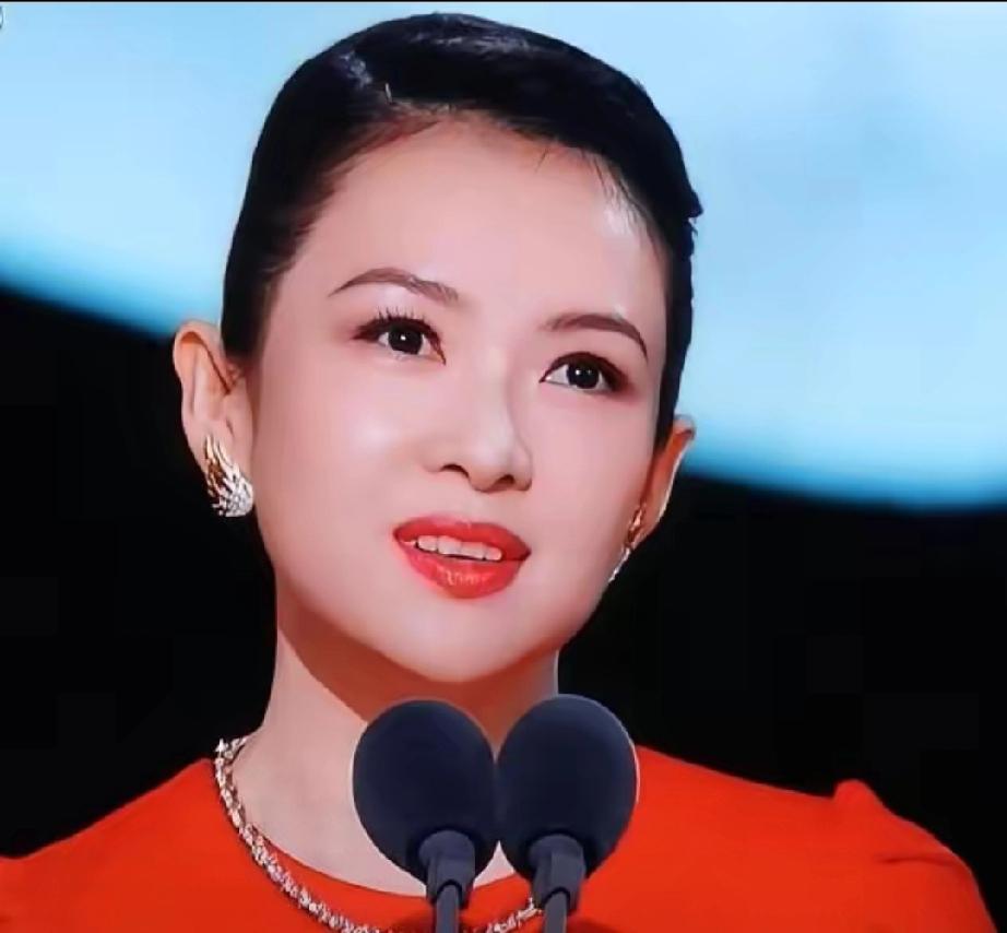 90岁牛犇一席话，让章子怡陈凯歌当场动容
 
    90岁牛犇登台发言，没有豪