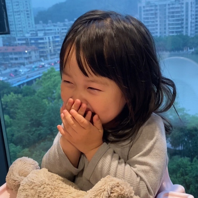 厉泽川今天露胳膊了 