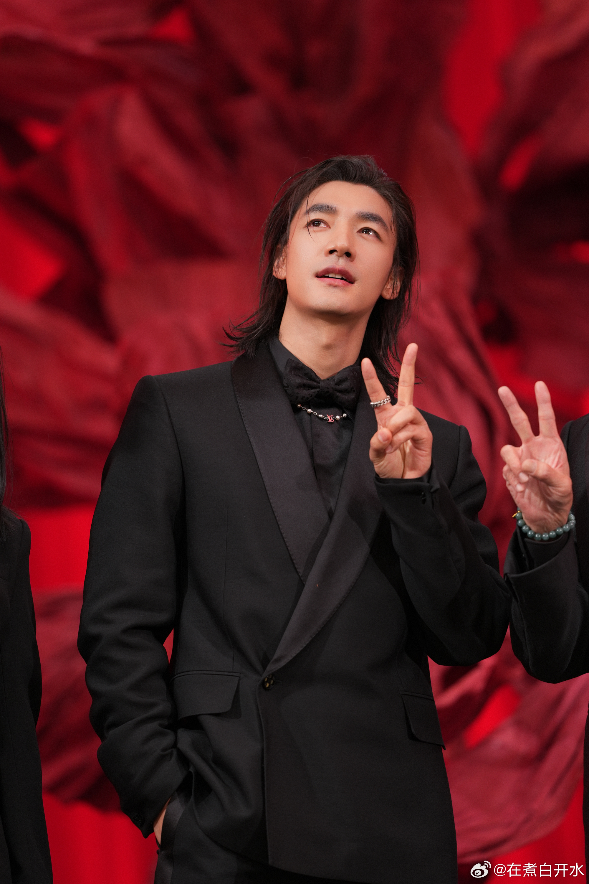 高叶此沙新片花花女子杀青新片《花花女子》杀青啦，聚焦都市男女的情感与自我探索，演