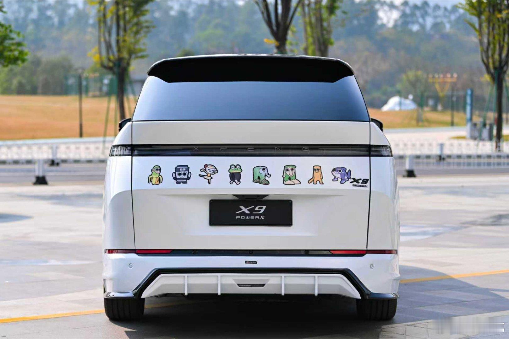 MPV也可以很年轻。小鹏X9年轻家庭的第一台MPV小鹏X9超级增程首个用户画像报