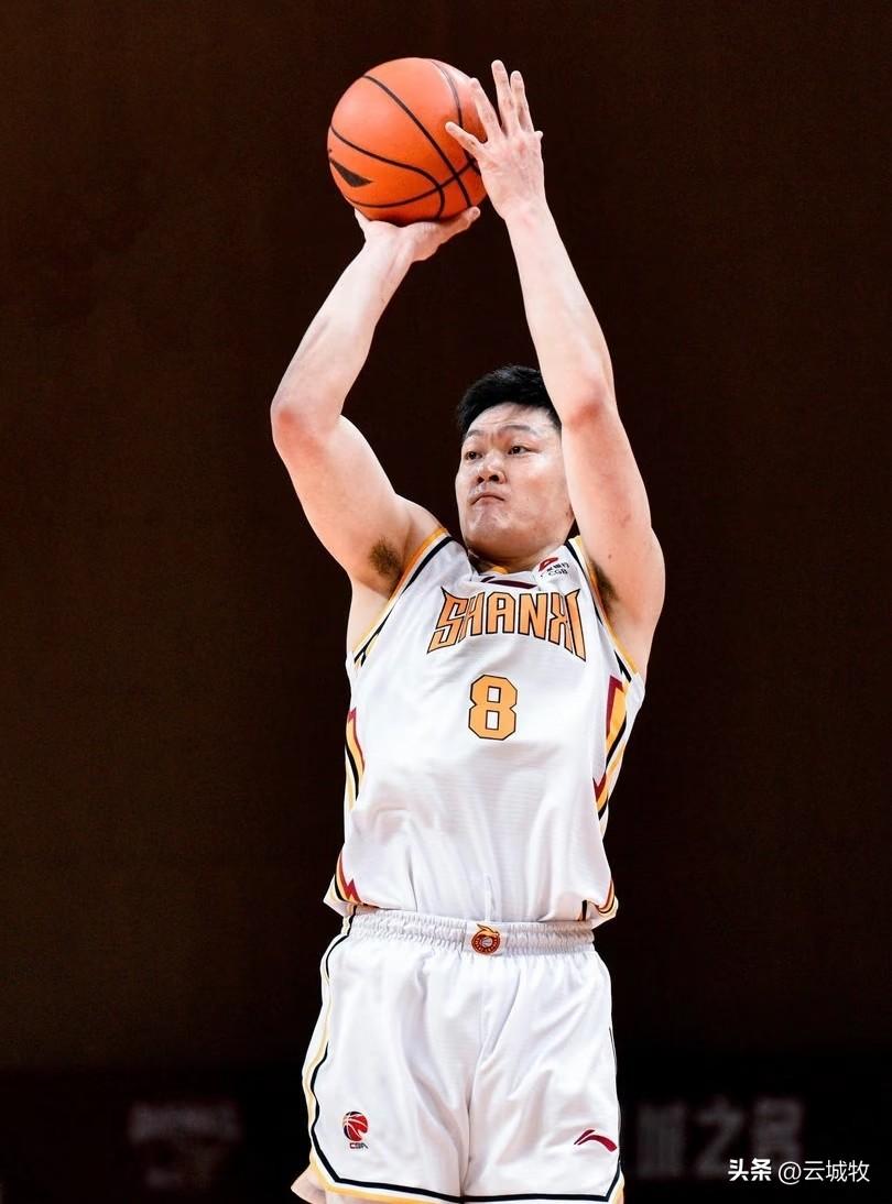 疑是体毛哨让山西男篮末节努力功亏一篑，张宁高效输出难救主！
山西男篮在前三节一直