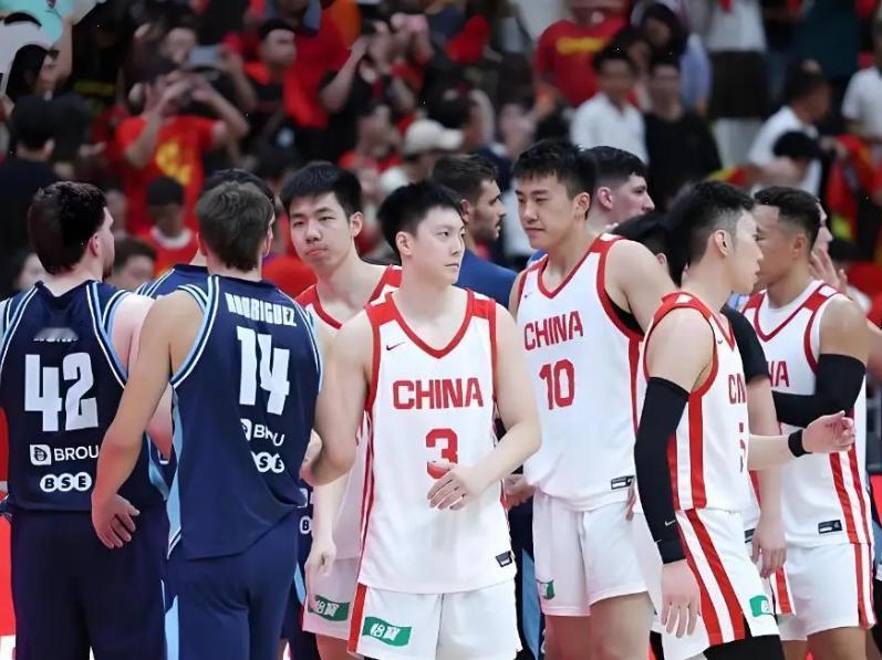 中国队还没动，韩国队先慌神了！
 
男篮世预赛，咱们打卡塔尔，他们死磕黎巴嫩。