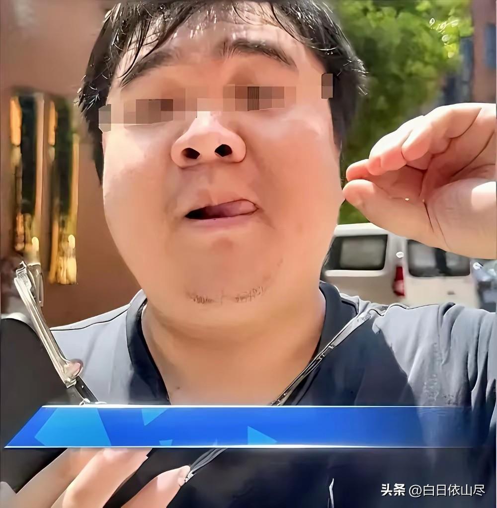 女儿踢球砸坏邻居一盆君子兰，对方拿出模糊证书声称名贵品种，要求赔7万2，爸爸二话