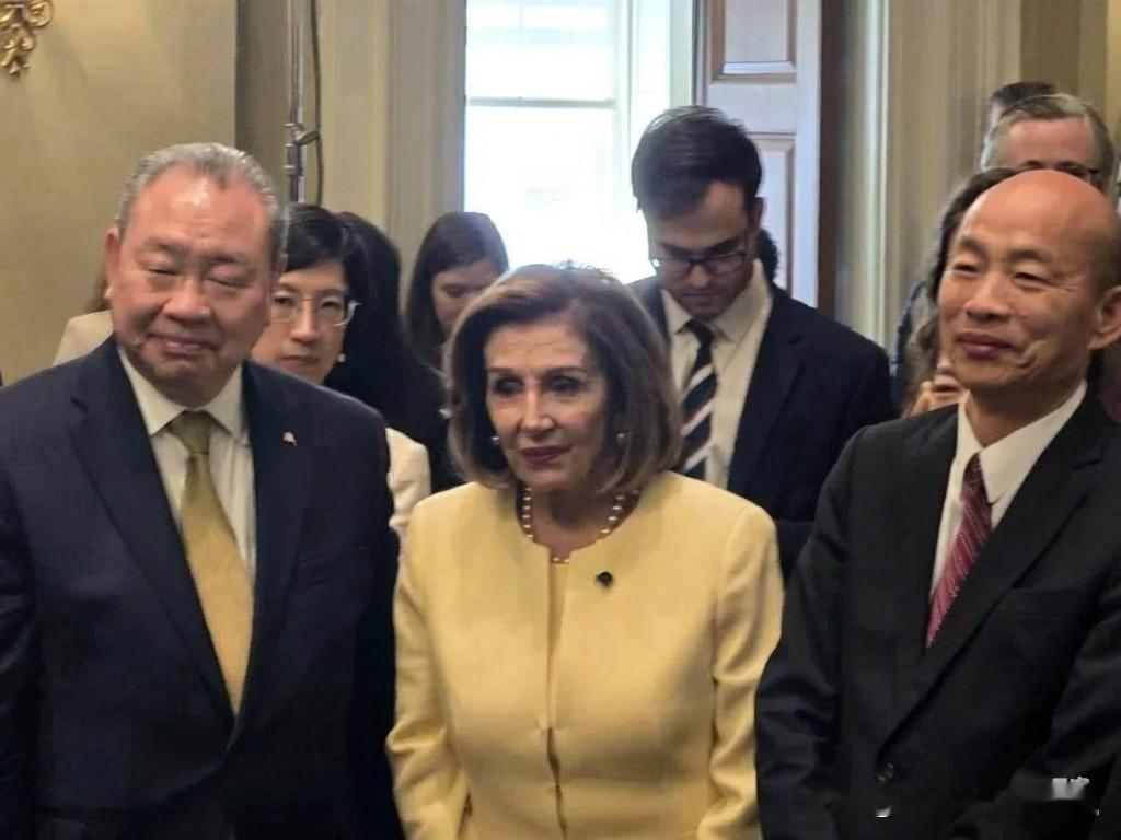 韩国瑜见的为什么是佩洛西？
韩国瑜到美国，见到的却是佩洛西。佩洛西是民主党的前议