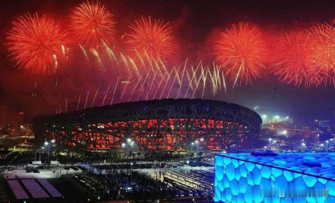 国际奥委会急了，多次想让中国申办奥运会，可中国完全不搭理！主要原因还是西方国家太