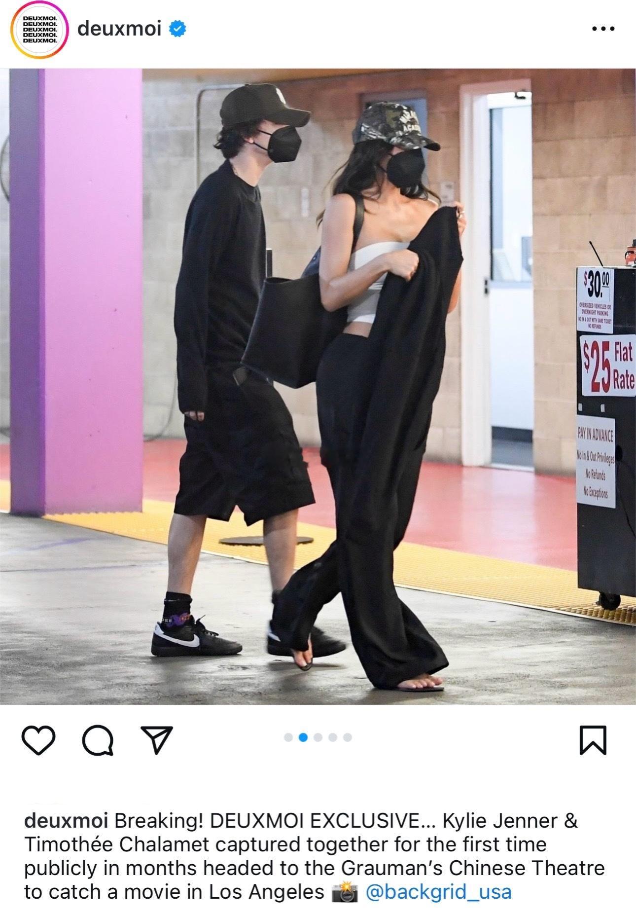 新鲜的Kylie Jenner和甜茶🙊在好几个月没同框后被拍到一起在洛杉矶看电