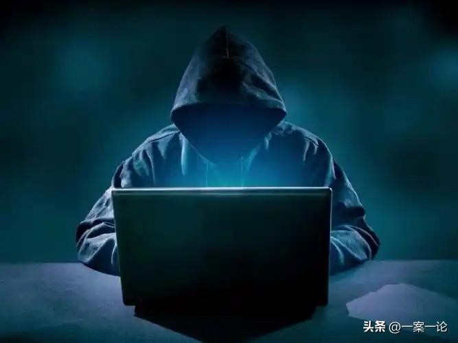 江苏南通，男子是一家公司的网络技术员，离职后，他因为公司拖欠报销款产生报复心理，