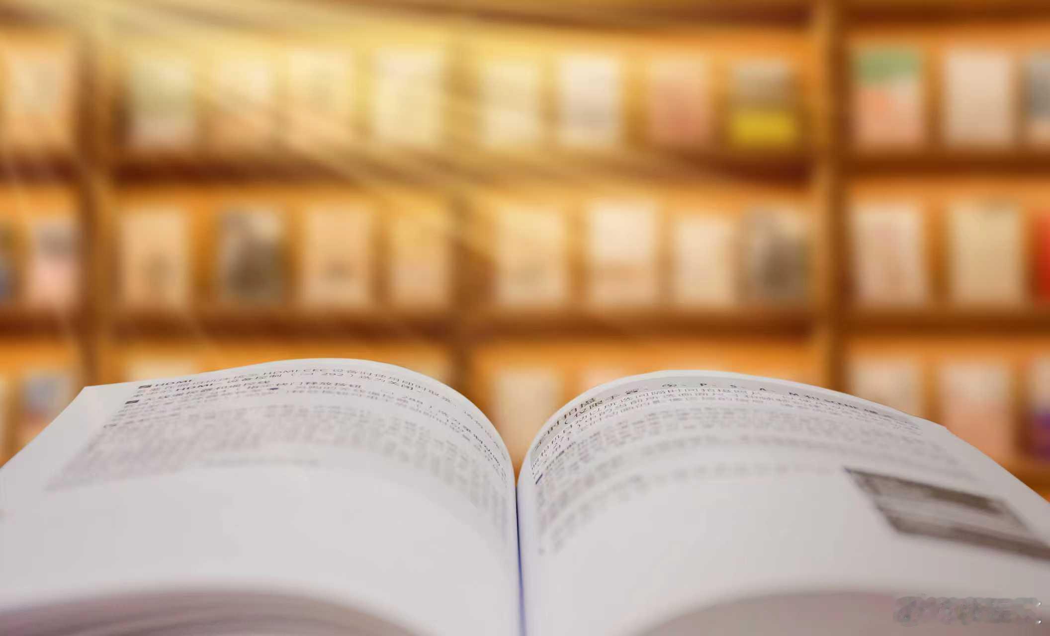 那些藏在文字里的光我的私人宝藏书单书评  读完周国平《把心安顿好》，心里安静了许