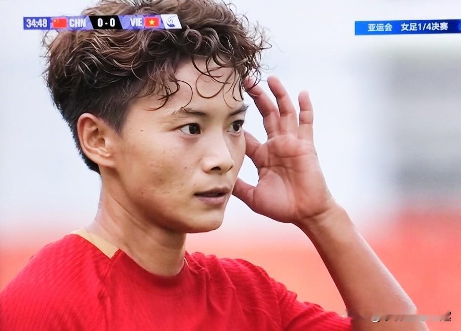 王霜再建功！中国女足1-0小胜越南女足，挺进四强！
 
北京时间9月25日下午，