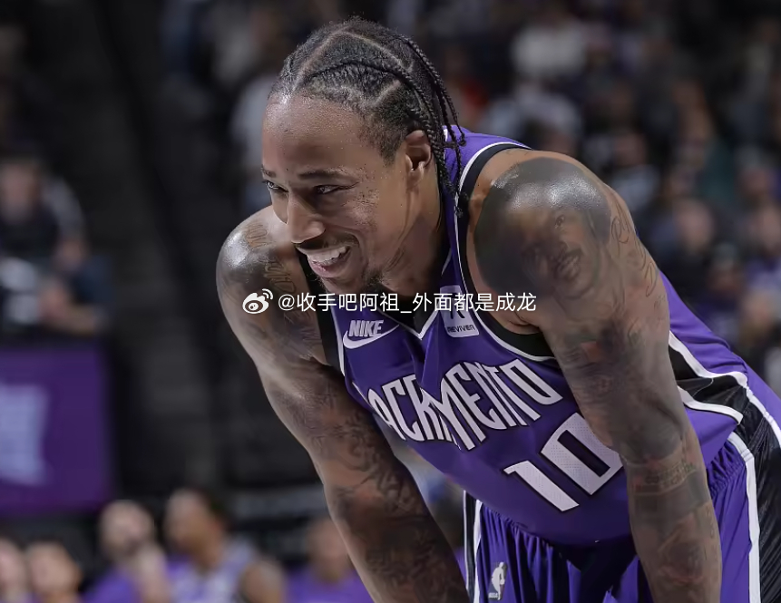 国王队主场以116-111击败爵士。本场比赛德罗赞表现出色，登场38分钟，21投