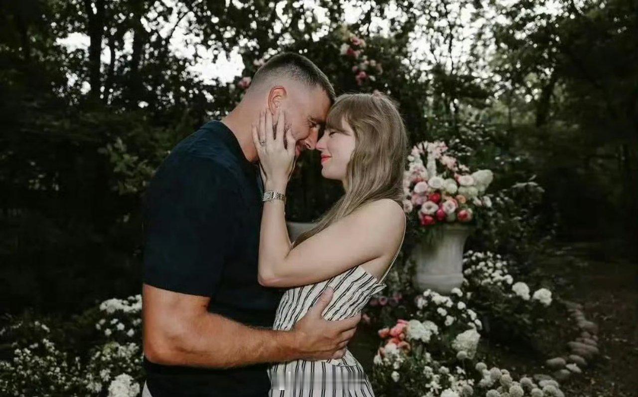 霉霉订婚啊？！这回来真的了？祝福🥰 ​​​