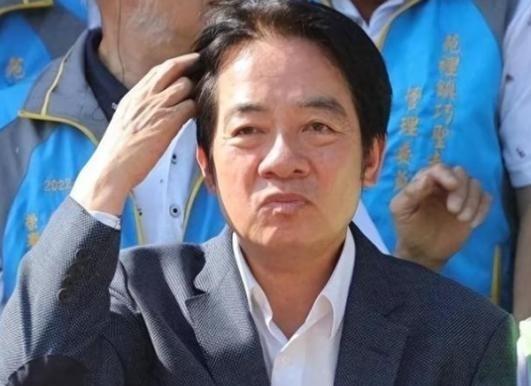 大陆还没开第一枪台军军营里就传出收拾行李的风声,军官扎堆走人赖清德这艘漏水的船到