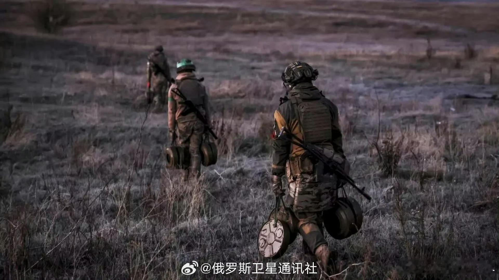 【分析人士：西方开始意识到乌克兰败局已定】英国军事分析人士亚历山大·梅尔库里斯近