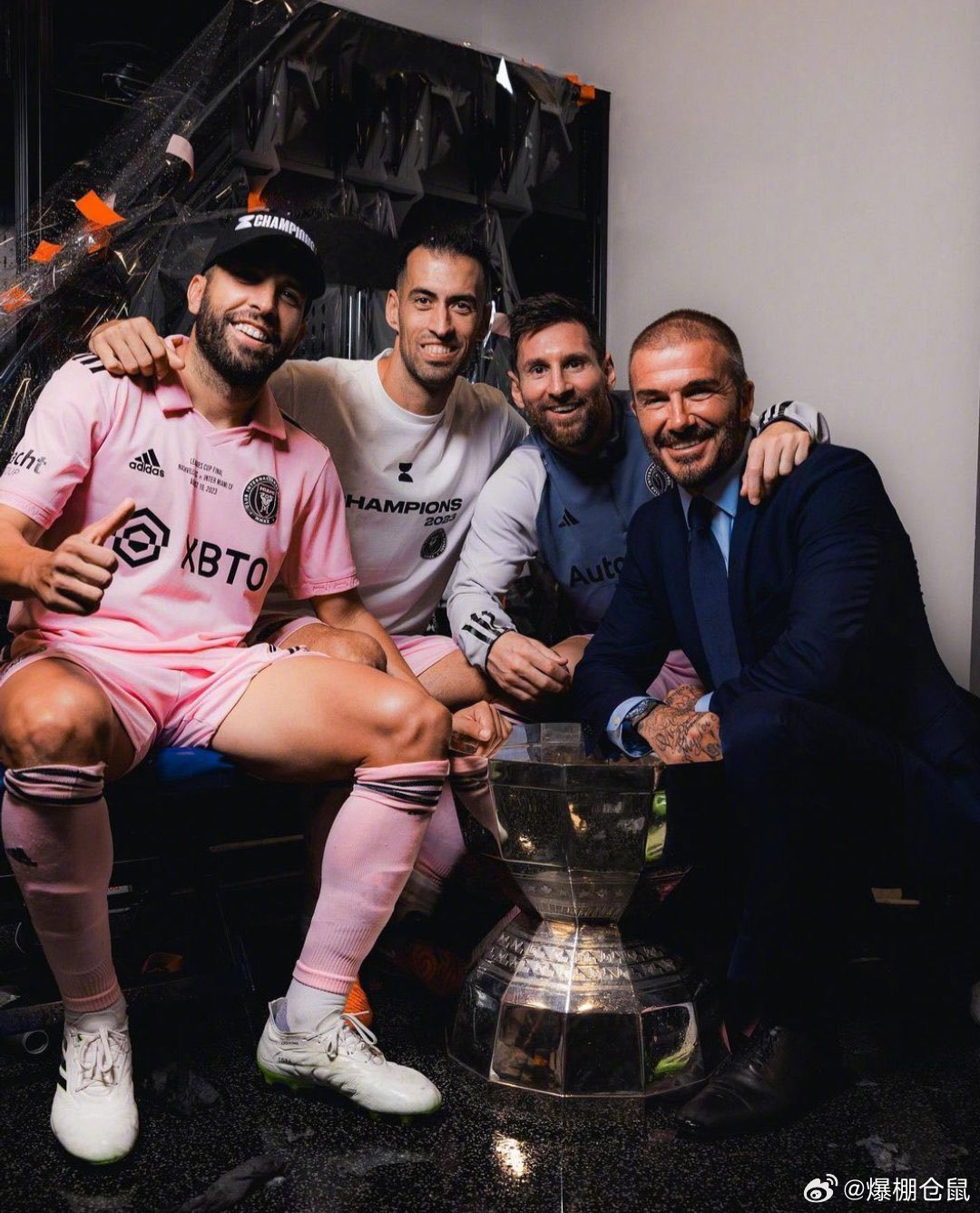 【深爱】迈阿密国际首夺总冠军 ，老板贝克汉姆表示：“我希望梅西退役后能住在迈阿密