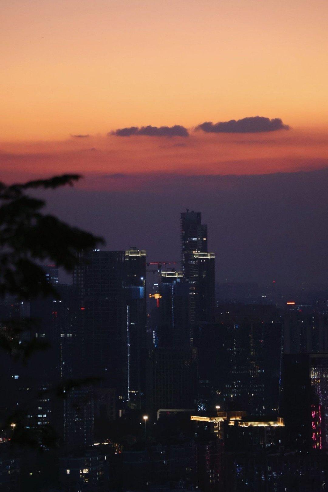 东莞旗峰山晚霞 