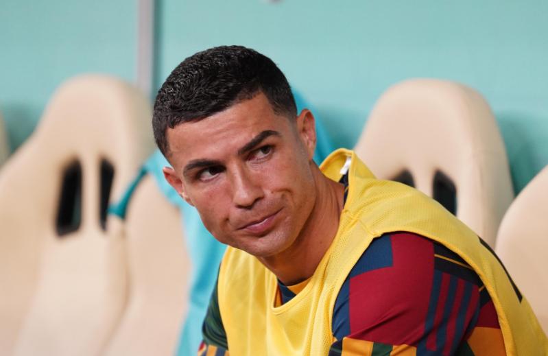 曝37岁C罗和沙特球队利雅得胜利达成协议！外媒大爆料，梅西希望在大巴黎主场展示大