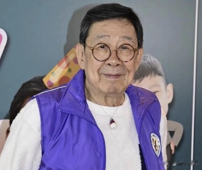 94岁胡枫，真让人佩服！
 
6月8号晚，香港知名演员胡枫又冲上热搜，原因是昨天