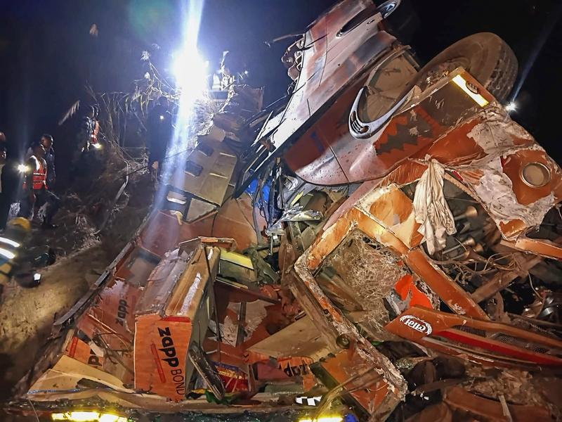 2026年2月23日凌晨，尼泊尔中部达丁地区发生了一起令人痛心的事故。一辆从博克