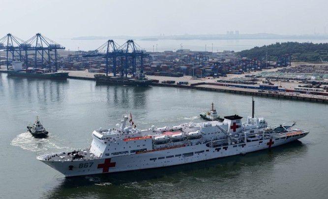 乌拉圭政府允许执行“和谐使命—2025”任务的中国海军“丝路方舟”号医院船携带3