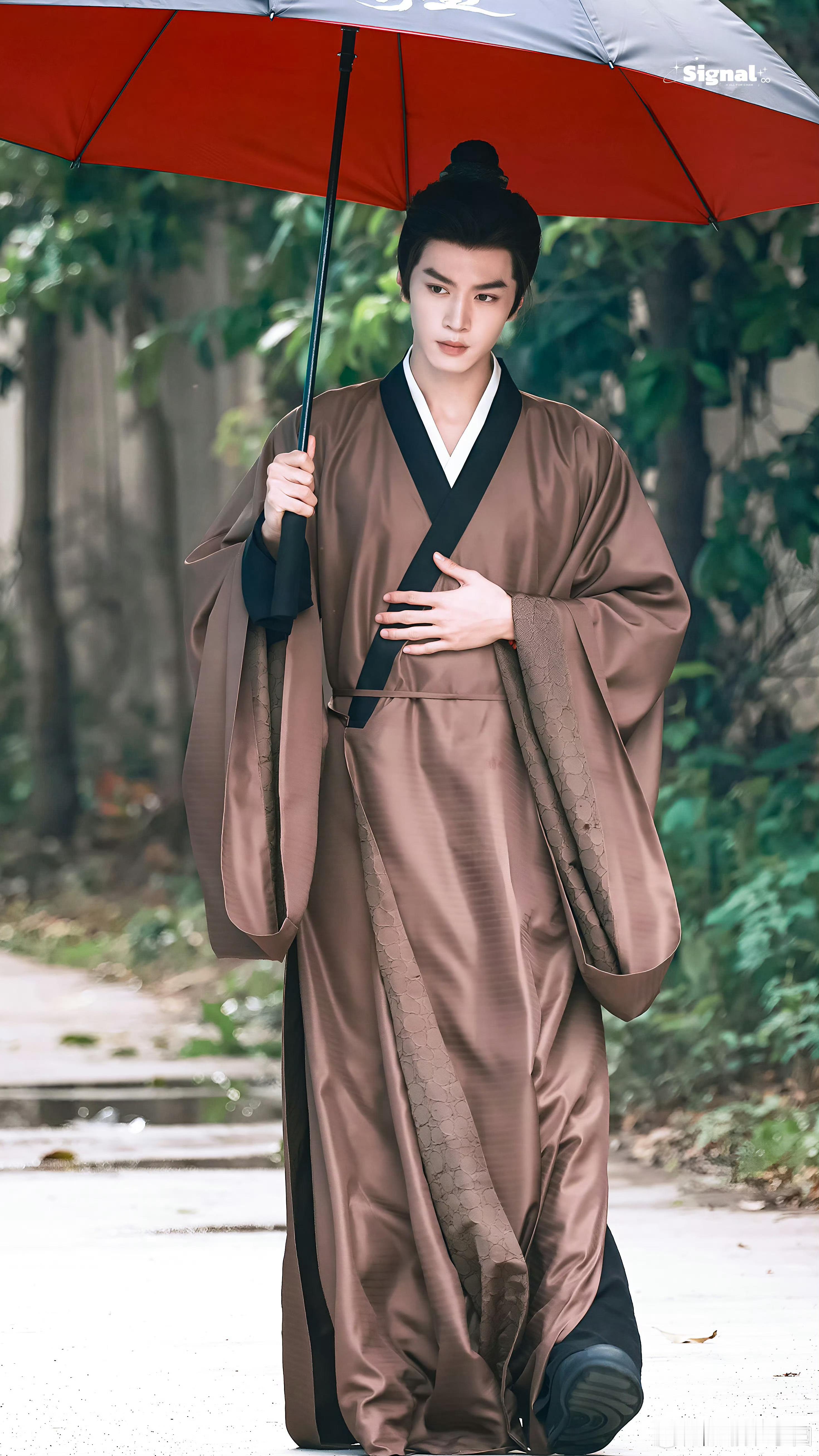 陈哲远 浮生今天两套造型各有味道耶！！ 