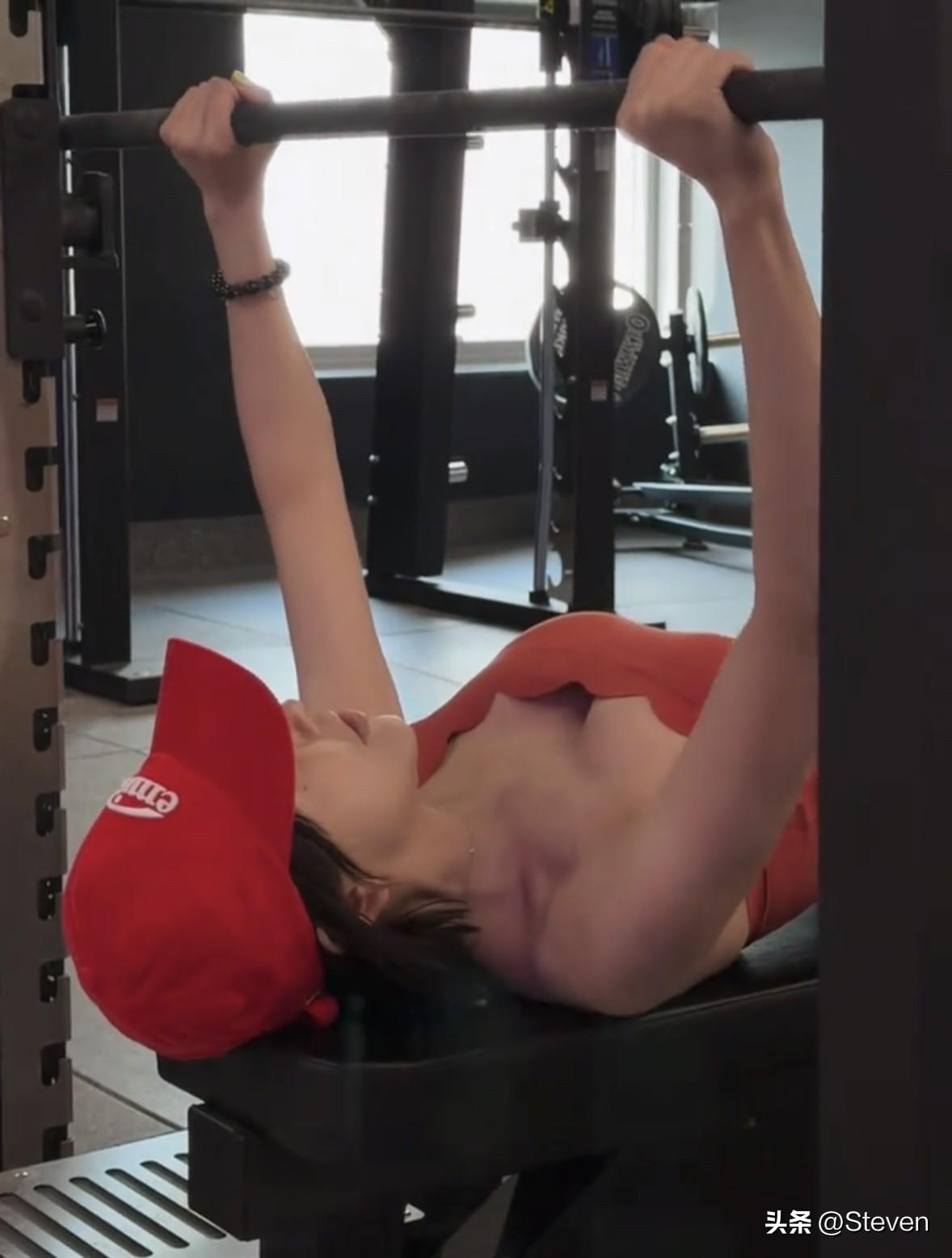 想要有个好身材，必须练