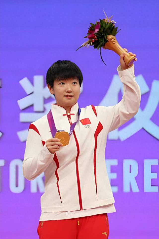 孙颖莎：登顶世界之巅，实力与格局双在线