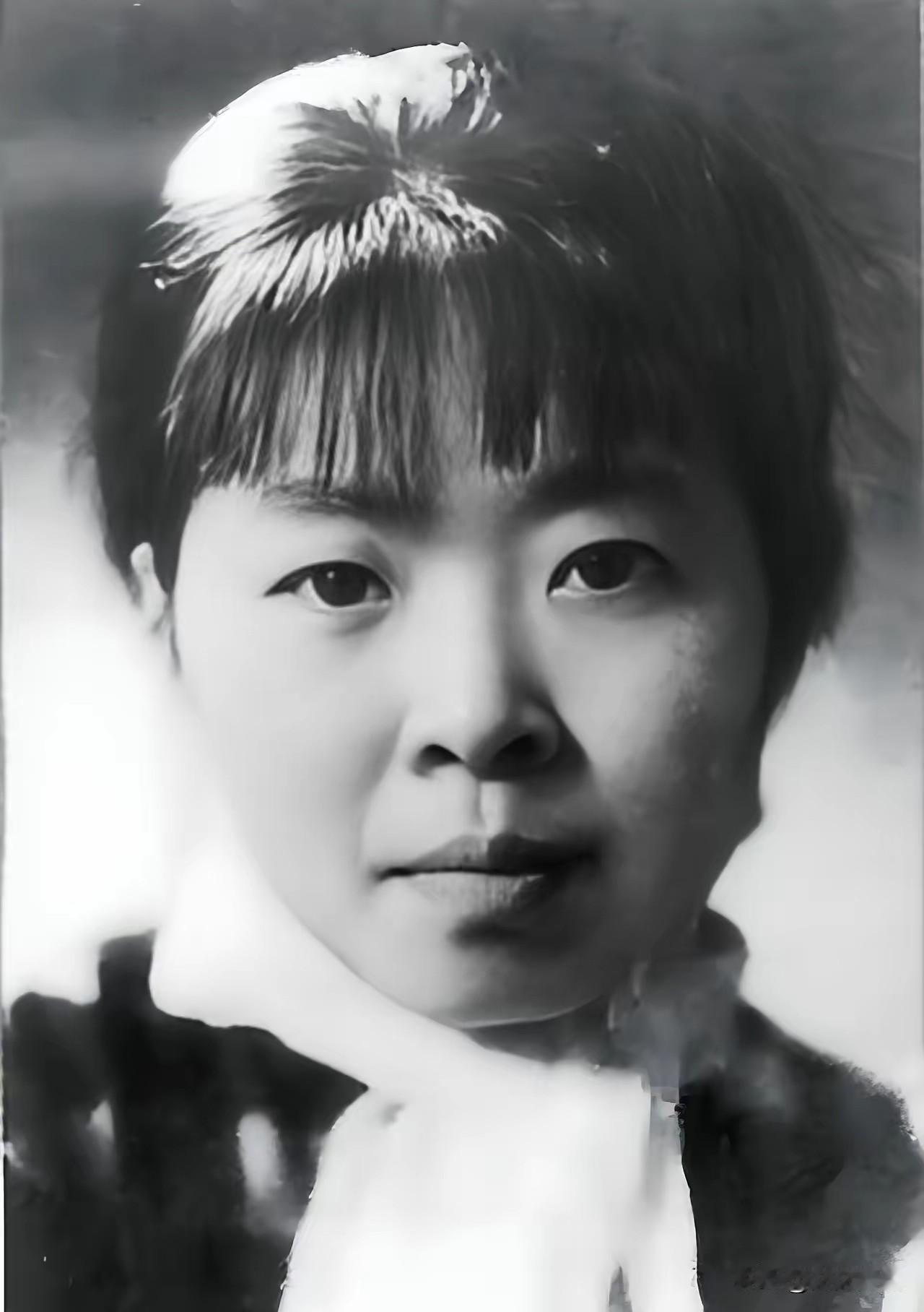 女人醒醒吧：你想要的“情绪价值”，只有骗子才给得起

民国才女萧红，一生求爱，四