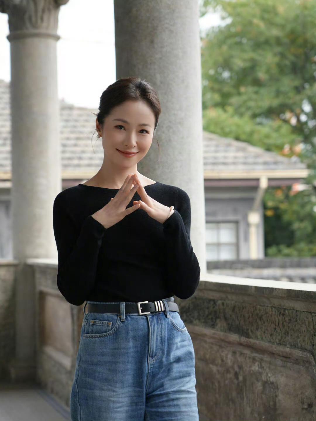 江一燕官宣离婚众女星留言鼓励“离婚从不是人生的缺憾，而是给生活重新选择的机会”，