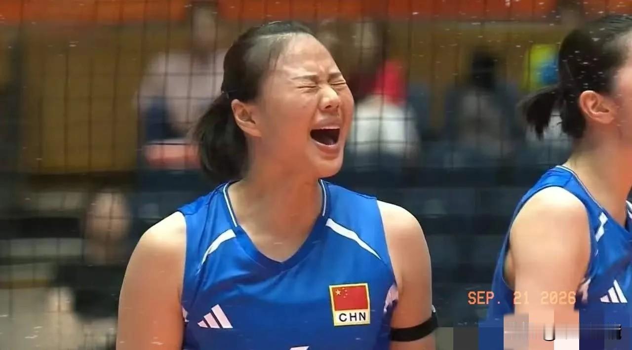 闯进决赛，中国女排3-2战胜泰国队，多名队员打出亮眼发挥
 
亚运会女排，首场半