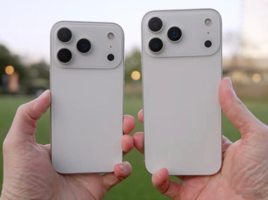 iPhone17ProMax最新机模 基本上外观就已经敲定了，更大相机模组，内部
